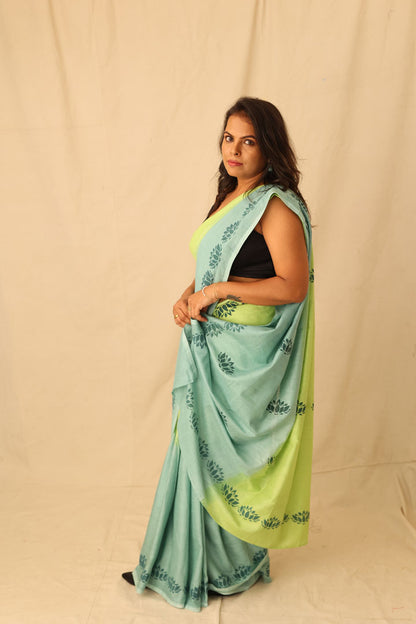 stylish Lime Ombre Handloom Pure Cotton Saree With Boder Print