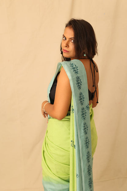 stylish Lime Ombre Handloom Pure Cotton Saree With Boder Print